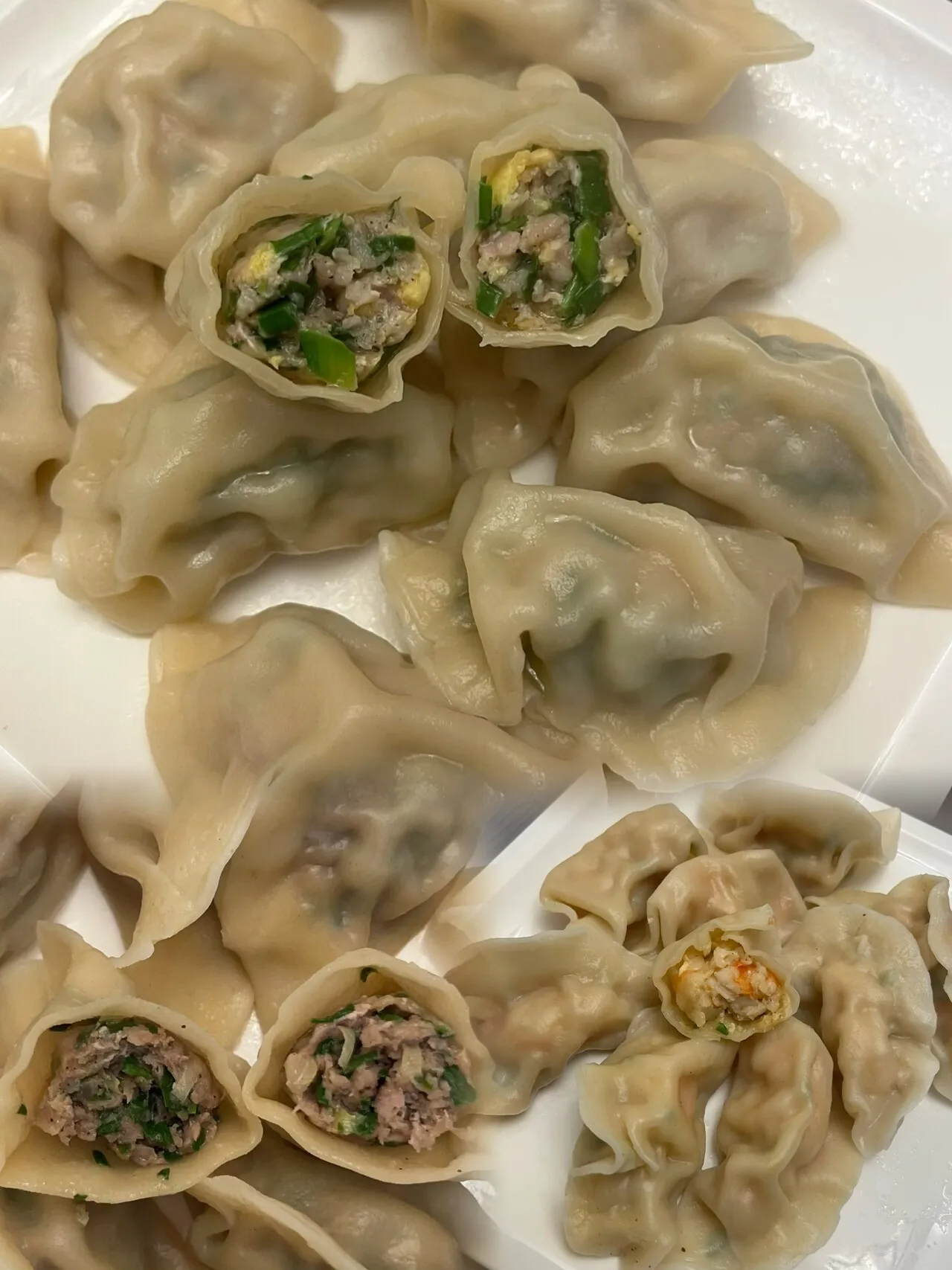 속이 꽉 찬 맛있는 엄마 손만두
					기타
					Rowland Heights& Fullerton