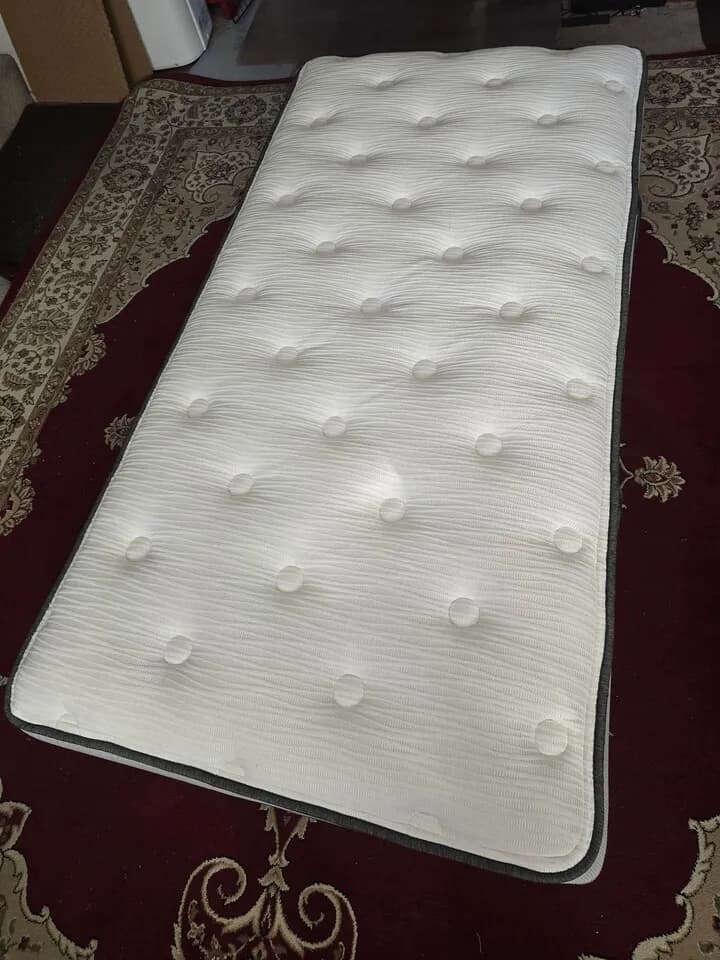 매트리스 트윈 사이즈
					가구
					오렌지카운티/엘에이카운티