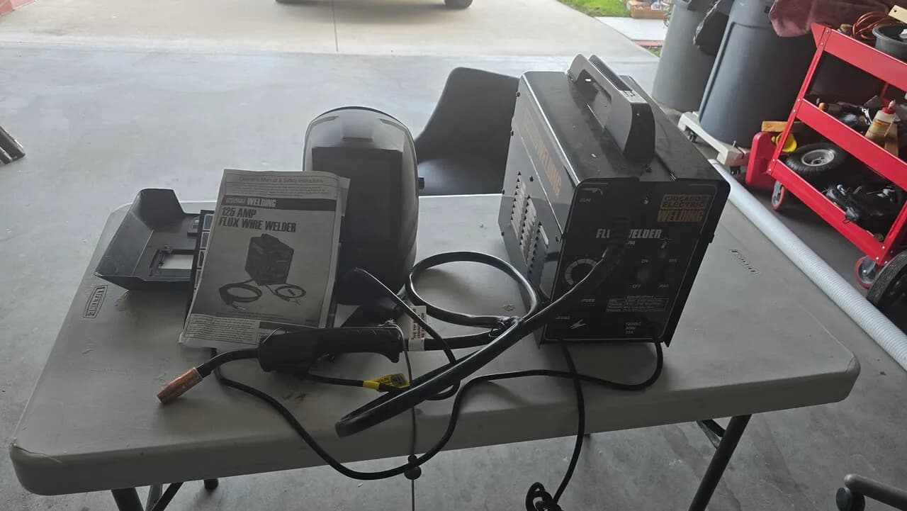 전기 용접기 급매
					전자/가전
					La 한인