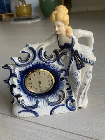 일본 70년대 탁상시계
					무빙세일
					Irvine