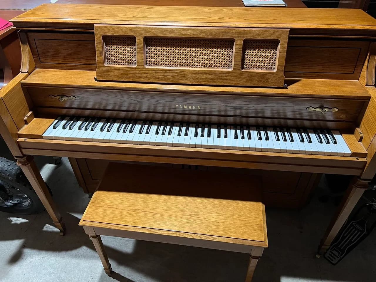 1987 Yamaha console piano 야마하 콘솔 피아노
					무빙세일
					Cerritos