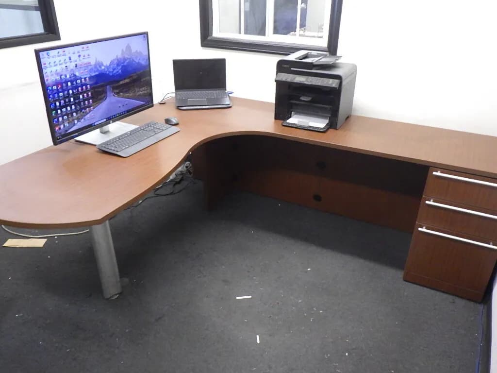 회사 폐업 정리 – 사무실 가구 일괄/개별 판매
					무빙세일
					Inglewood / Lax