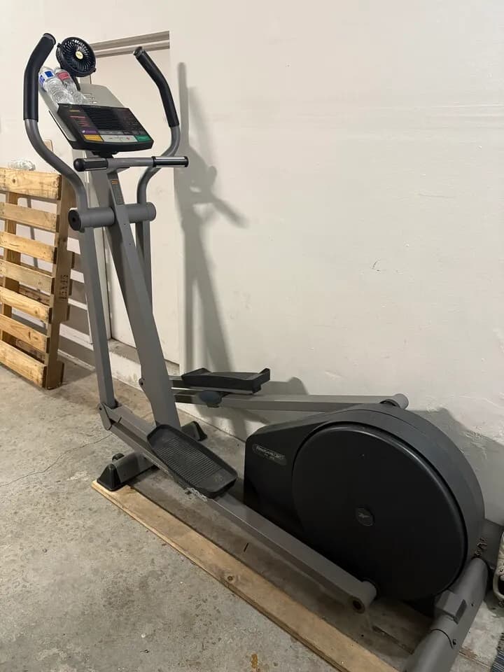 무료로 드립니다
					무빙세일
					Los Angeles