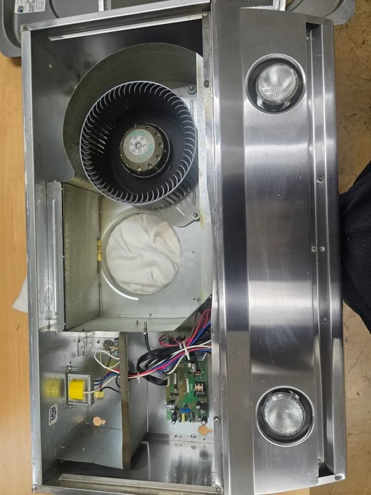 부엌 환풍기
					무빙세일
					Los Angeles