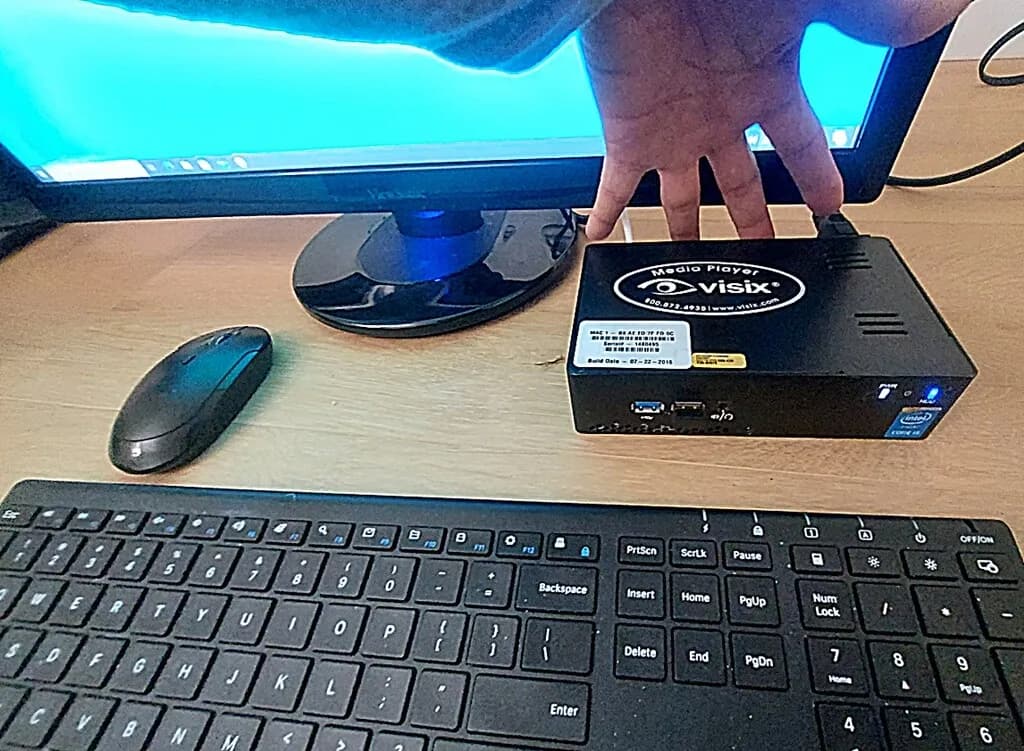 폐업으로 사무실에서 사용하던 Mac book과 컴퓨터들을 판매 합니다.
					전자/가전
					엘에이