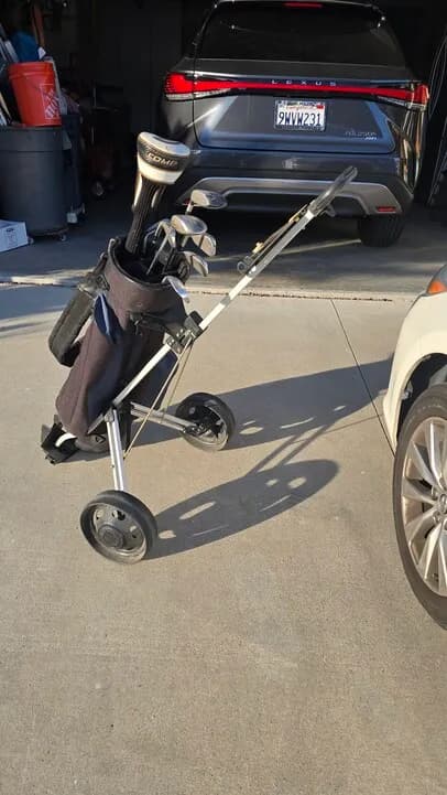 골프 연습용 카트와 백
					운동/건강
					한인타운