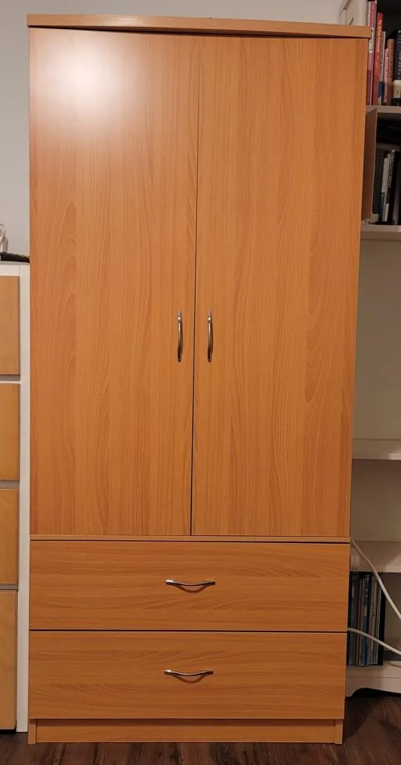 (무빙 정리) 서랍2개와 봉이 있는 2도어 옷장
					무빙세일
					Oc (부에나팍)