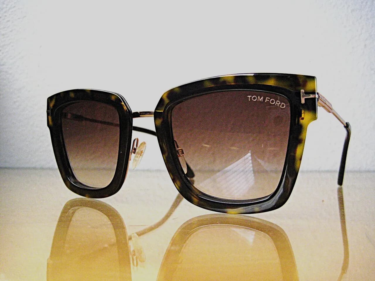 가격내림 처분세일 명품 탐포드 Tom Ford Sunglasses 3 가지
					의류/패션
					Norwalk