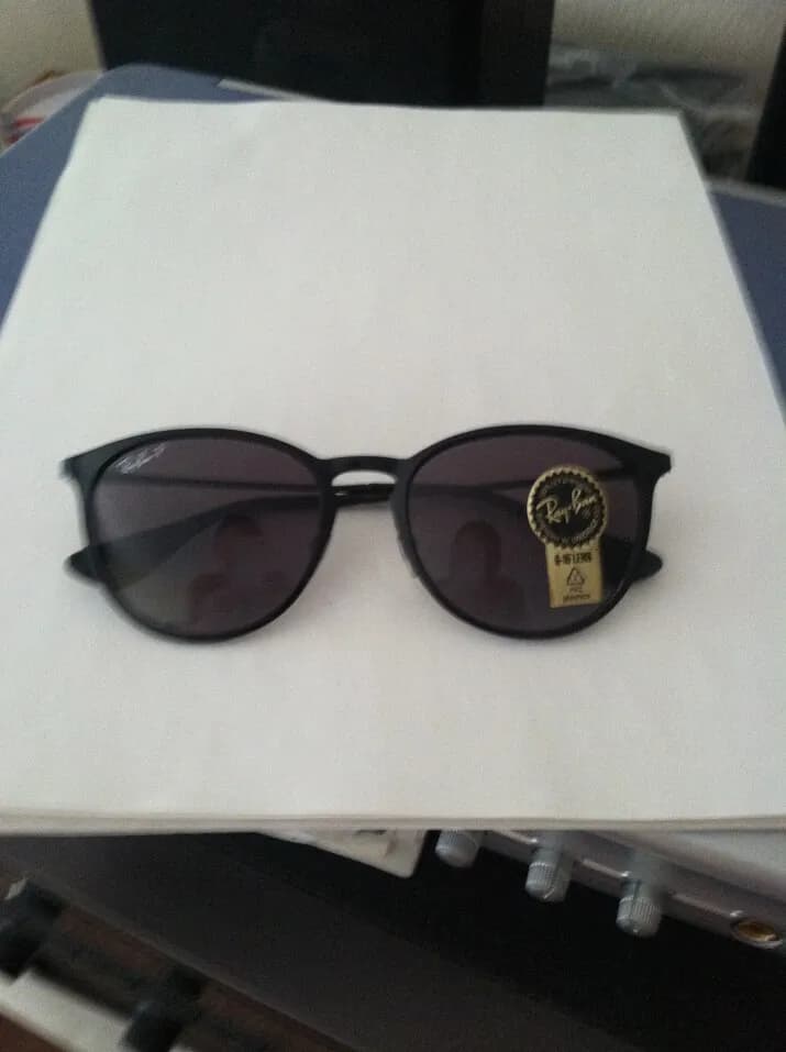 썬. 그레스
					무빙세일
					OC