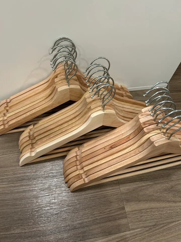 옷걸이 팝니다
					기타
					Los Angeles