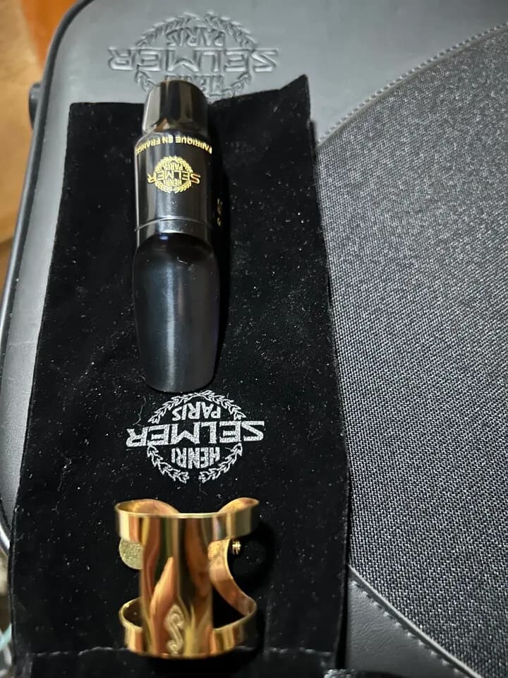 최신형 정품 셀마 색소폰
					운동/건강
					엘에이