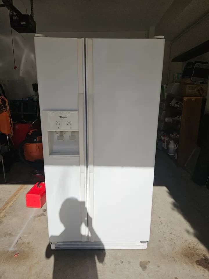 refrigerator 냉장고
					무빙세일
					Los Angeles