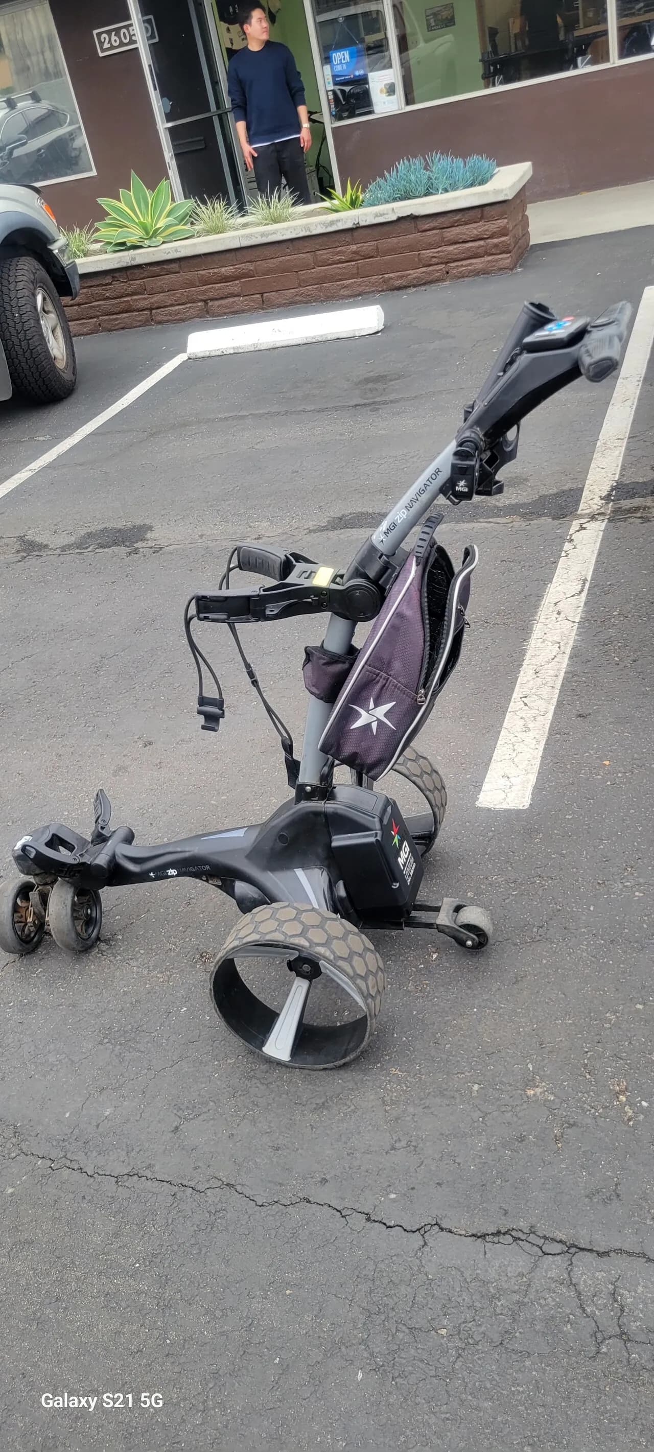 mgi 골프 카트 골프채 팝니다
					운동/건강
					Los Angeles