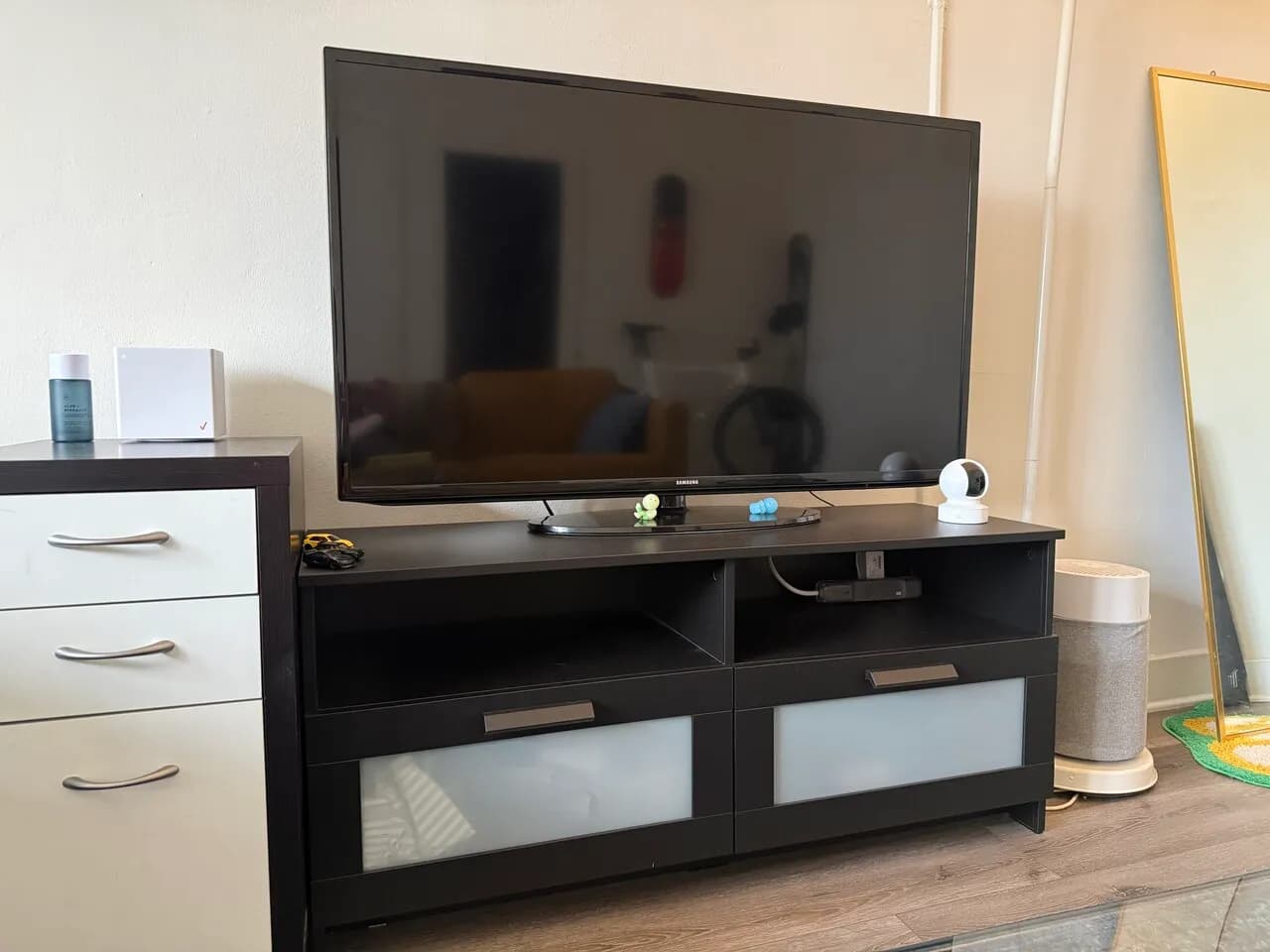 TV스탠드(서랍장)
					무빙세일
					Koreatown