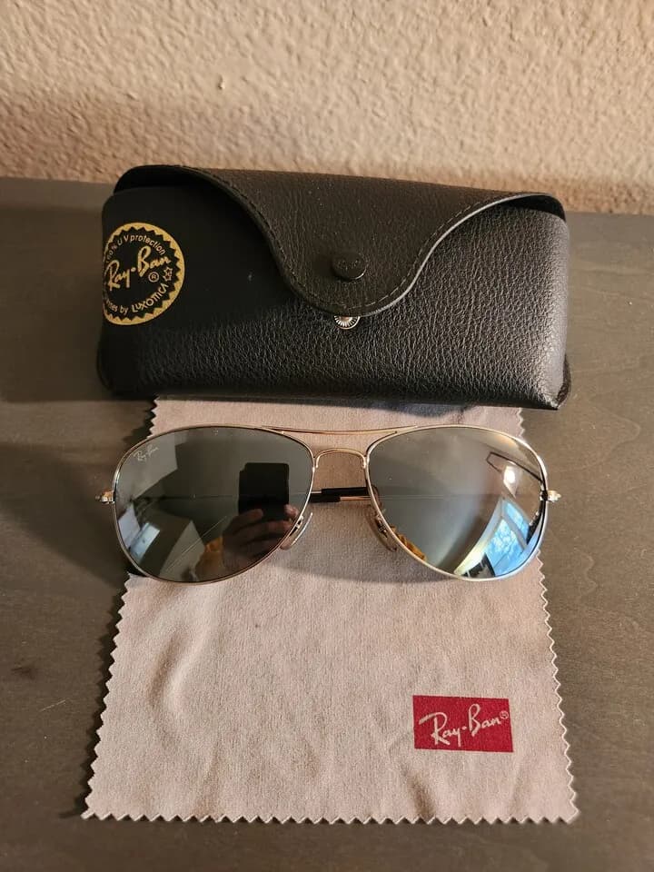 레이반 선글라스
					의류/패션
					엘에이