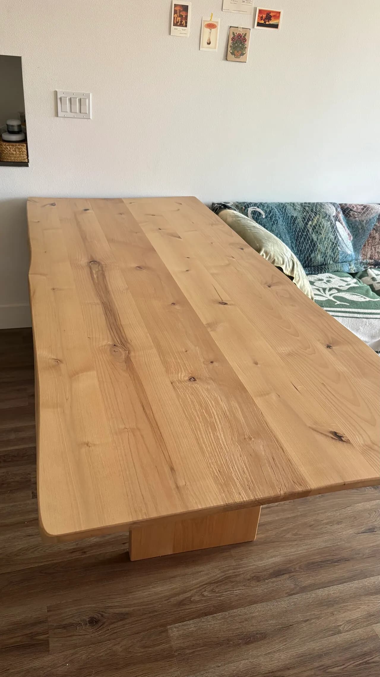 커스텀 원목 다이닝 테이블 원목식탁
					가구
					Los Angeles