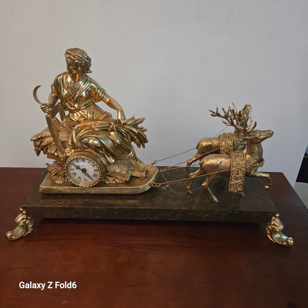 대리석 장식품 시계
					무빙세일
					Los Angeles