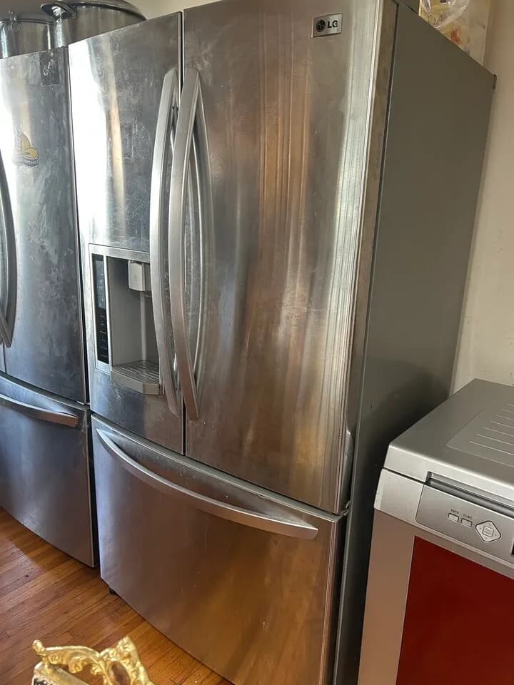 냉장고 세탁기 드라이기 돌침대
					무빙세일
					Los Angeles