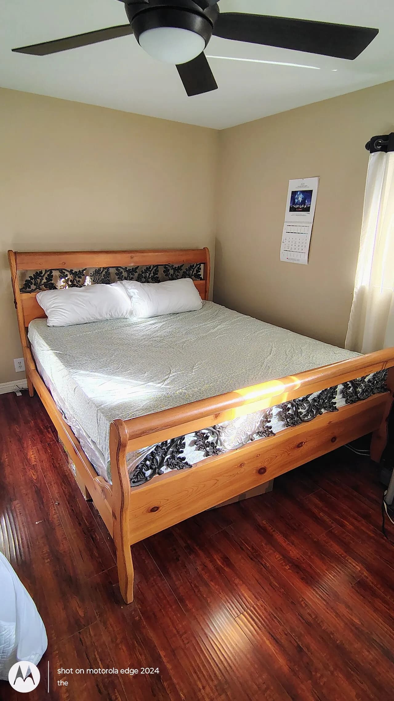 킹 사이즈 침대
					가구
					La Habra