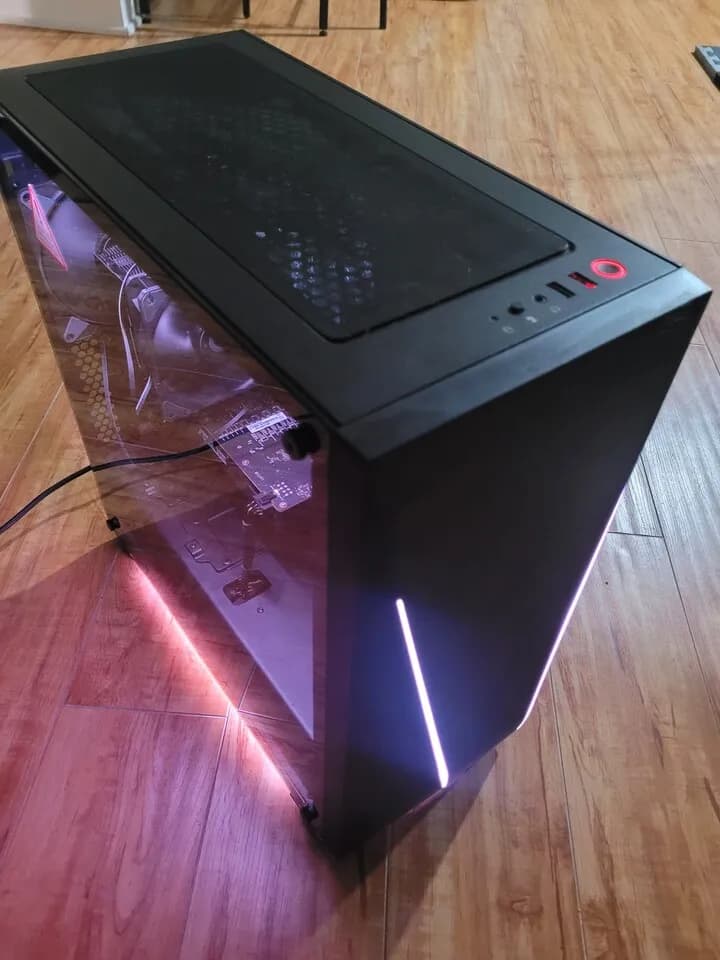 컴퓨터/게이밍 PC 팝니다.
					전자/가전
					Los Angeles