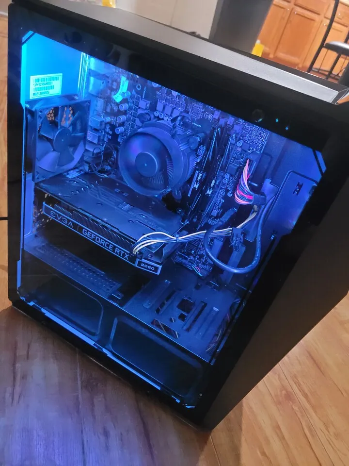 컴퓨터/게이밍 PC 팔아요.
					전자/가전
					Los Angeles