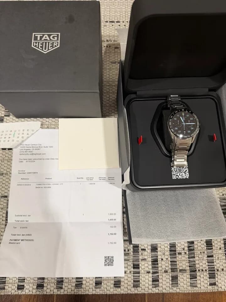 Tag Heuer Connected E4 47mm Smartwatch 테그호이어 워치
					전자/가전
					Los Angeles