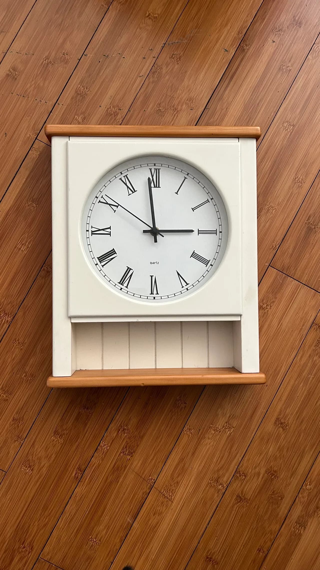 벽 나무시계
					기타
					Los Angeles