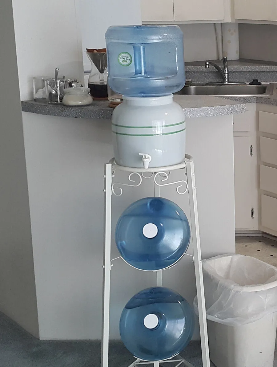 Water Dispenser Stand
					기타
					Los Angeles
