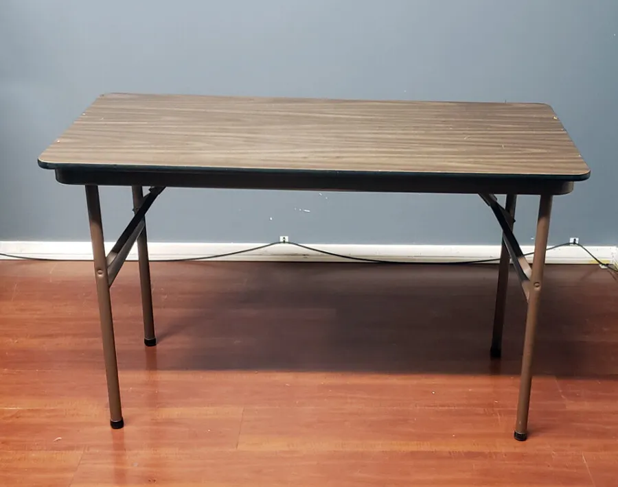 접는 테이블. Foldable Table
					기타
					Los Angeles