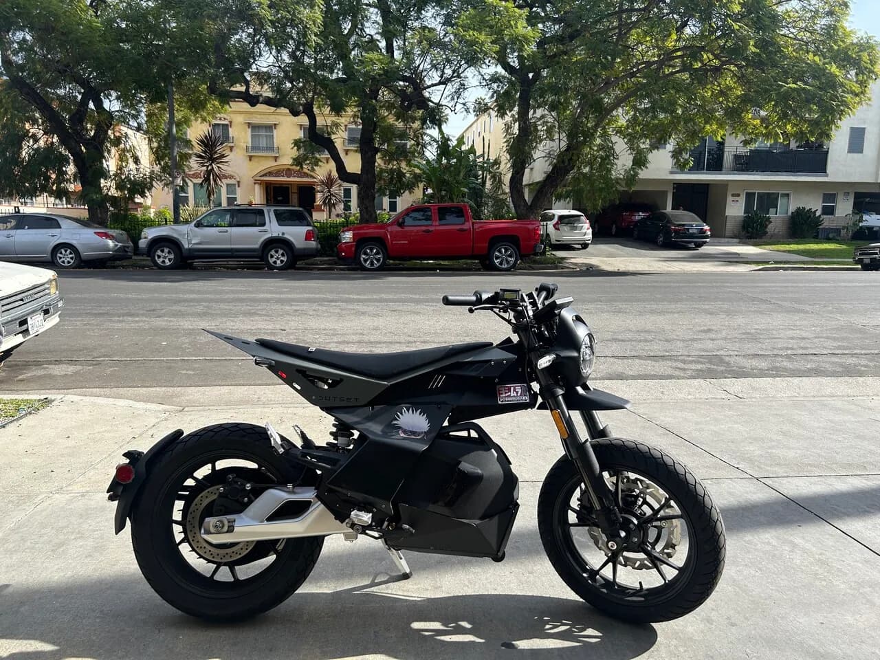 Ryvid 전기 오토바이 – 거의 주행 안 함
					기타
					Los Angeles, California, Unite