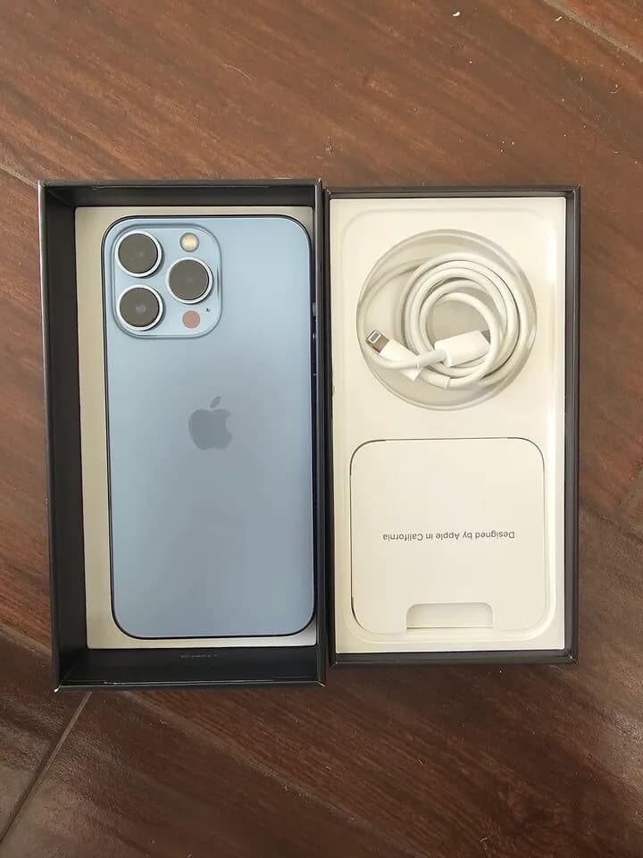 거의 새것같은 아이폰 13 pro (256GB)mint Condition 필요하신분
					전자/가전
					Korea Town. La