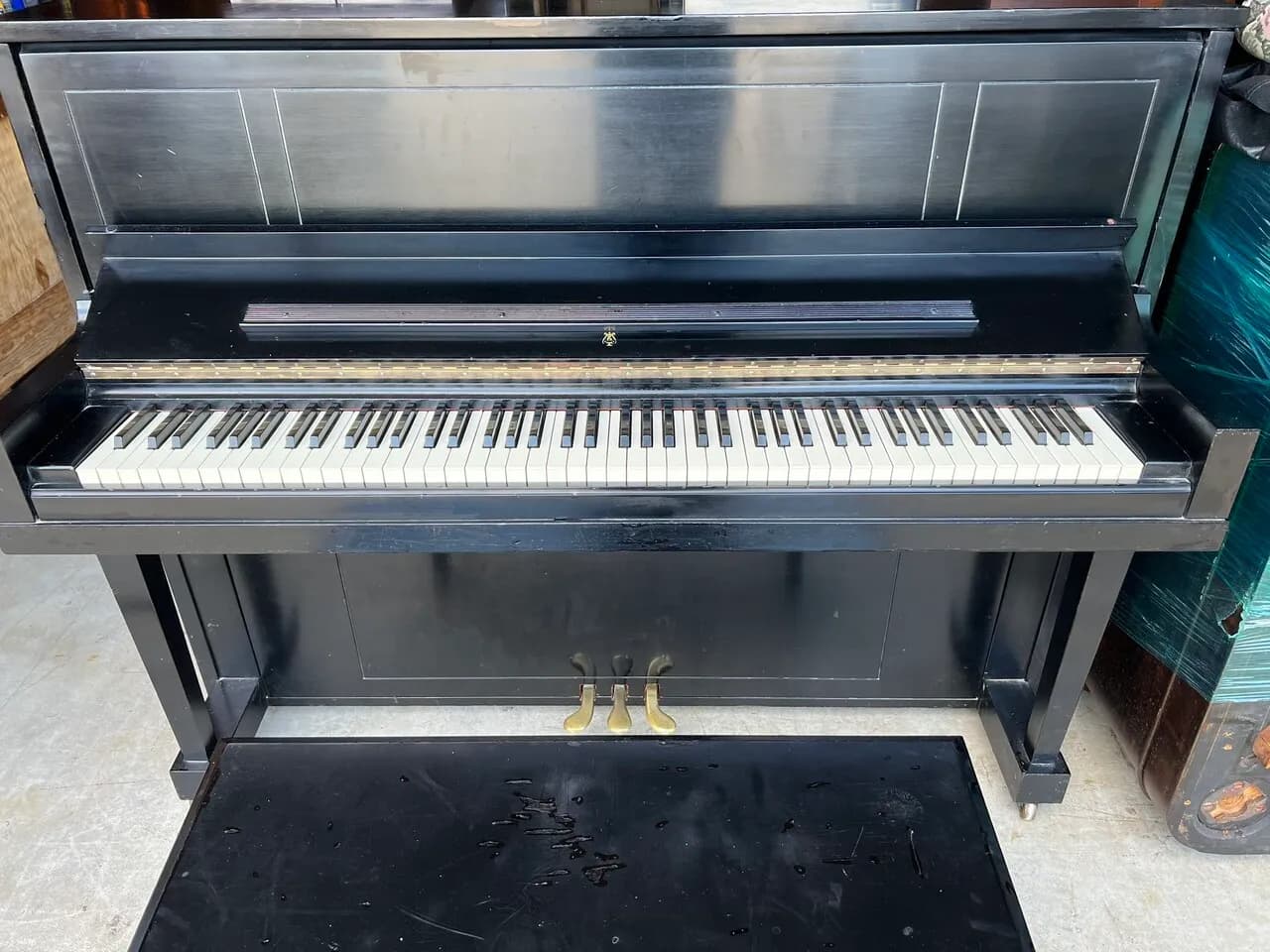 Steinway upright piano 스타인웨이 업라이트 피아노
					무빙세일
					Cerritos