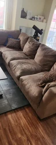 분리 가능한 L자형 소파 / 침대
					무빙세일
					Los Angeles