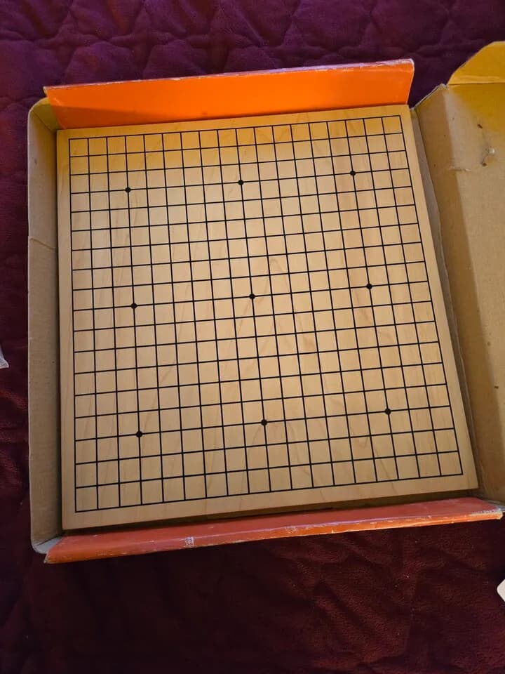 바둑판과 알
					무빙세일
					Buena Park