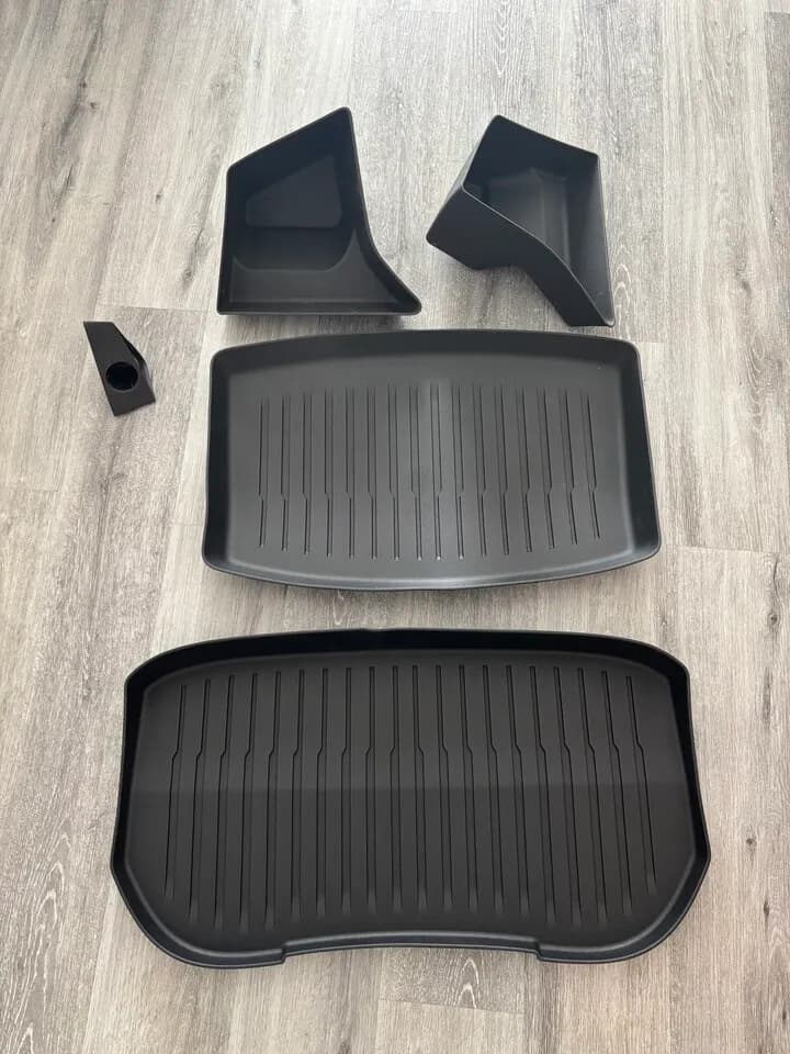 Tesla Model 3
					기타
					Los Angeles