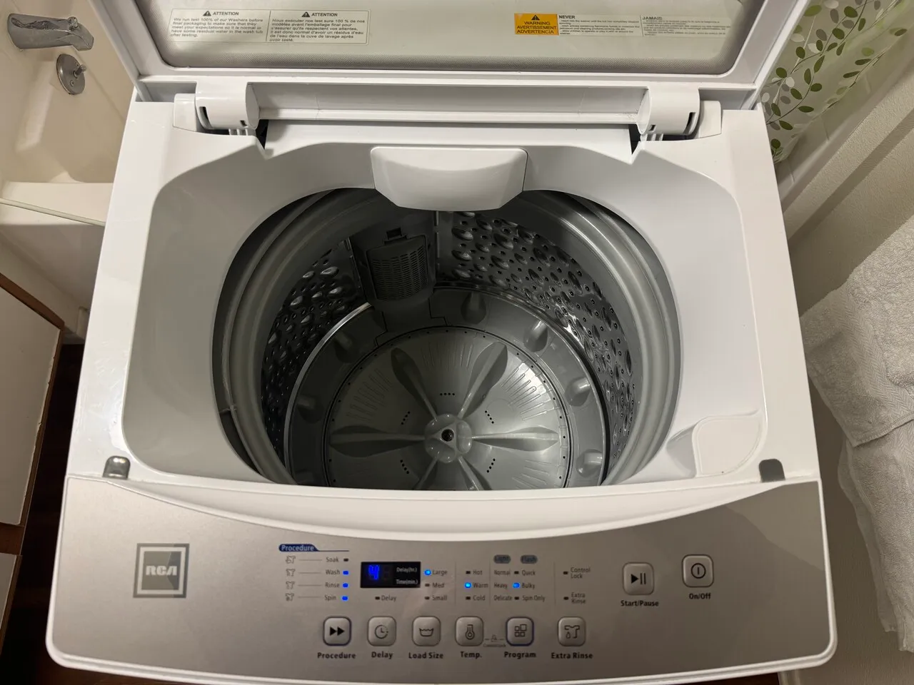세탁기(RCA RPW210 Washer, 2.1 cu ft. white
					무빙세일
					LA