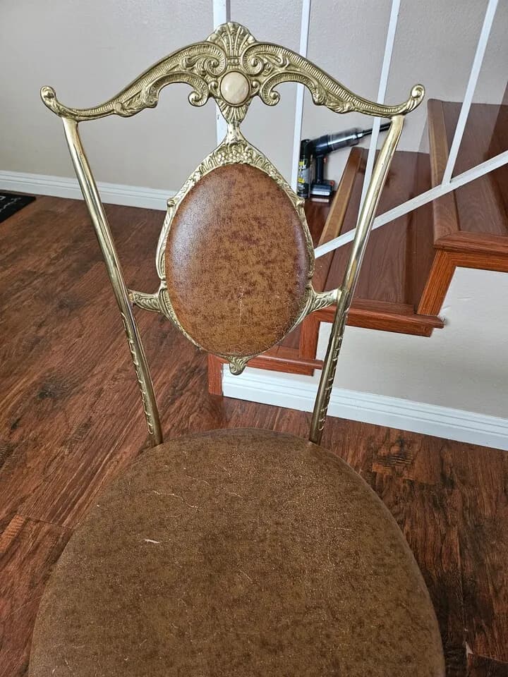 식탁세트판매
					무빙세일
					Daiamond Bar