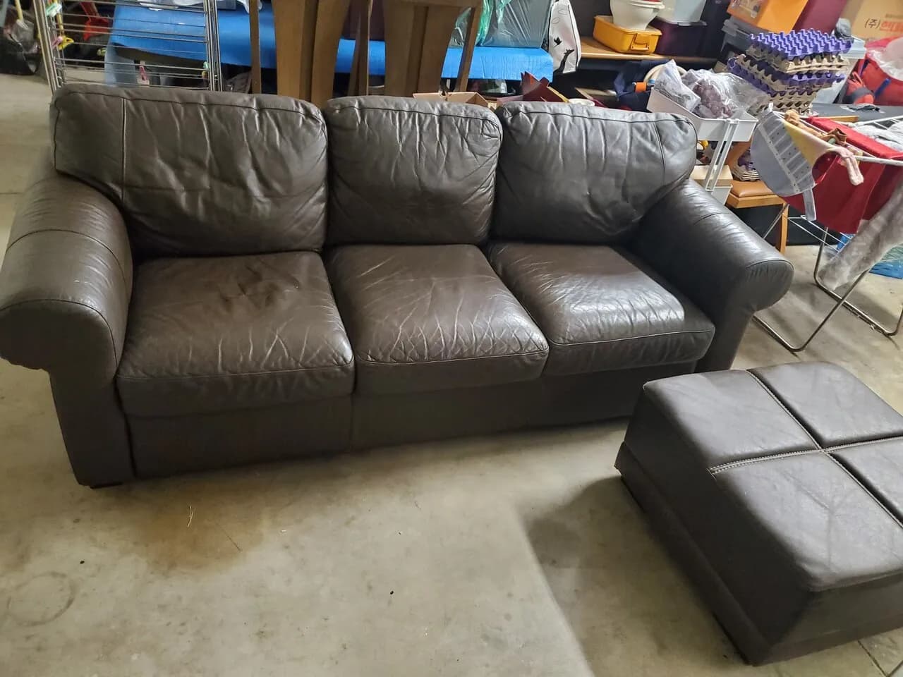 Sofa 3+1 무료로 가져가세요
					가구
					Irvine