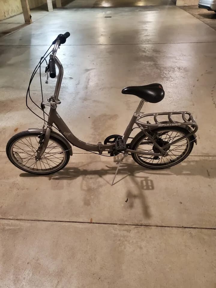 가벼운 접이식 자전거 Schwinn Loop
					운동/건강
					Los Angeles