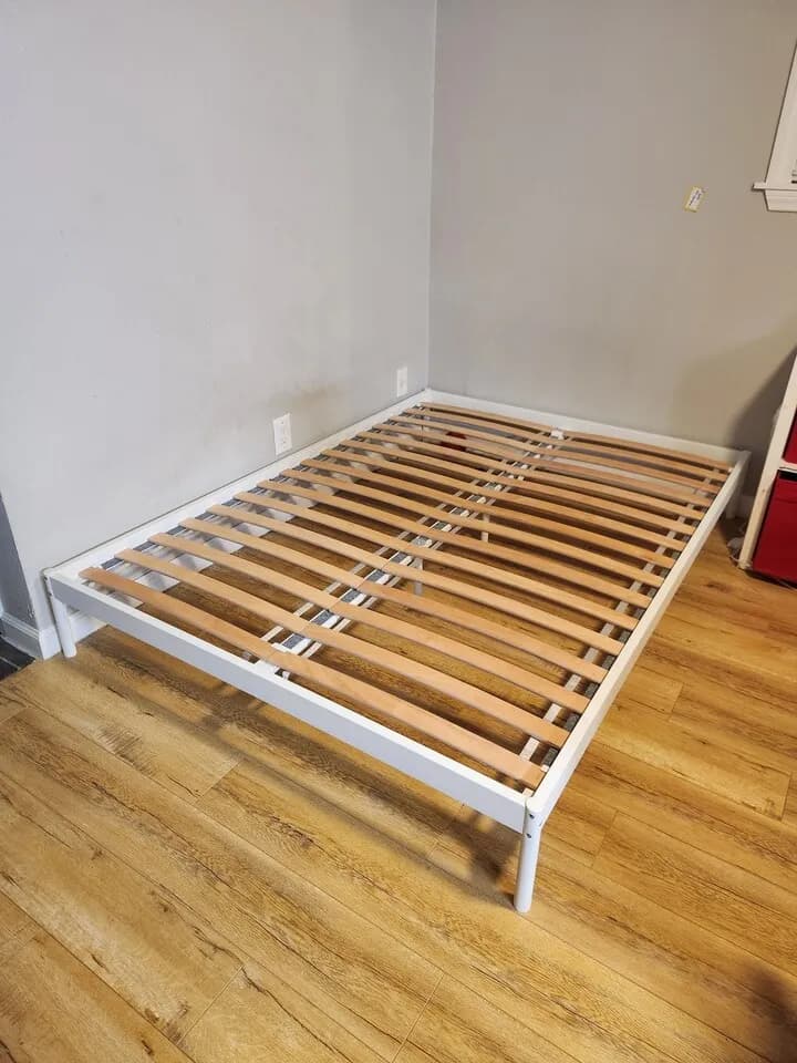 Full 사이즈 침대 Frame
					가구
					La Crescenta