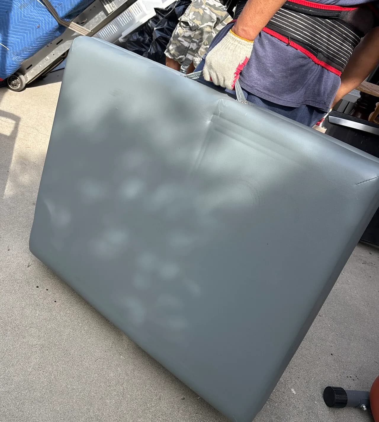 가게 쇼케이스..캐쉬다이 등등
					무빙세일
					오렌지카운티