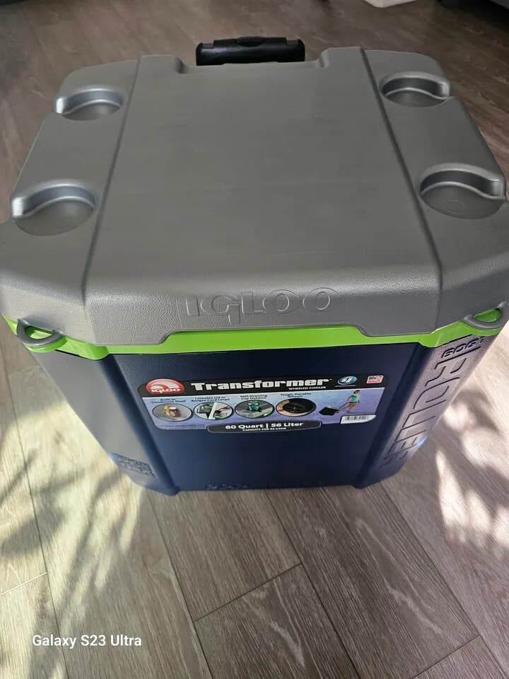 igloo ice box
					무빙세일
					Cypress, Ca