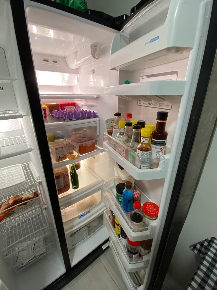 LG 양문형 냉장고 저렴하게 팝니다
					무빙세일
					엘에이