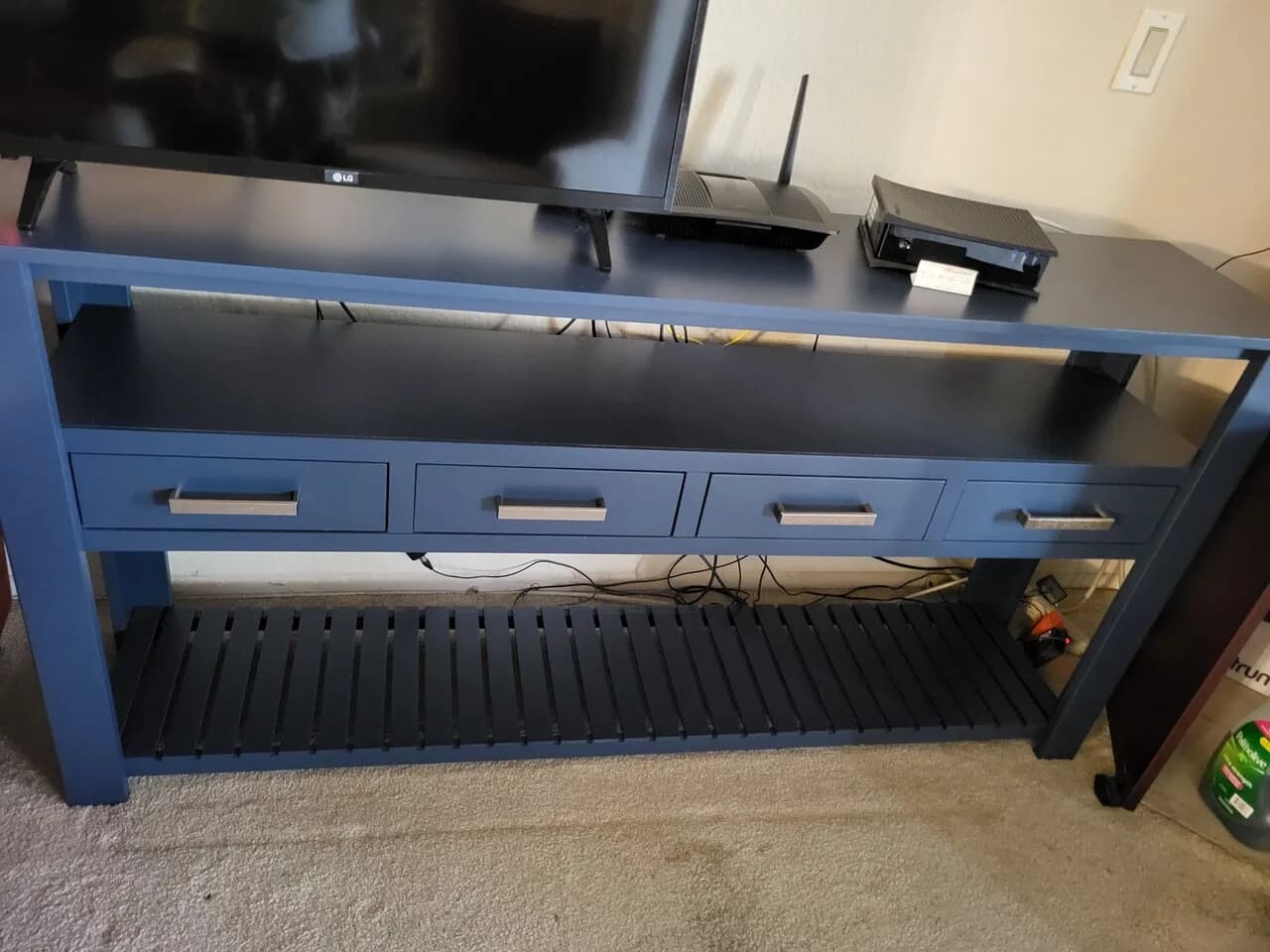 서랍 4개달린 콘솔 테이블 급하게 팝니다
					무빙세일
					Glendale