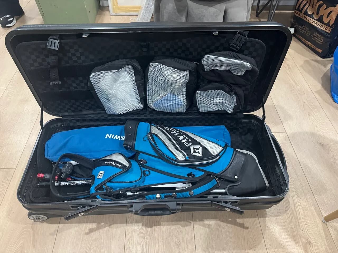 양궁 Full set ( W&N)
					운동/건강
					Los Angeles