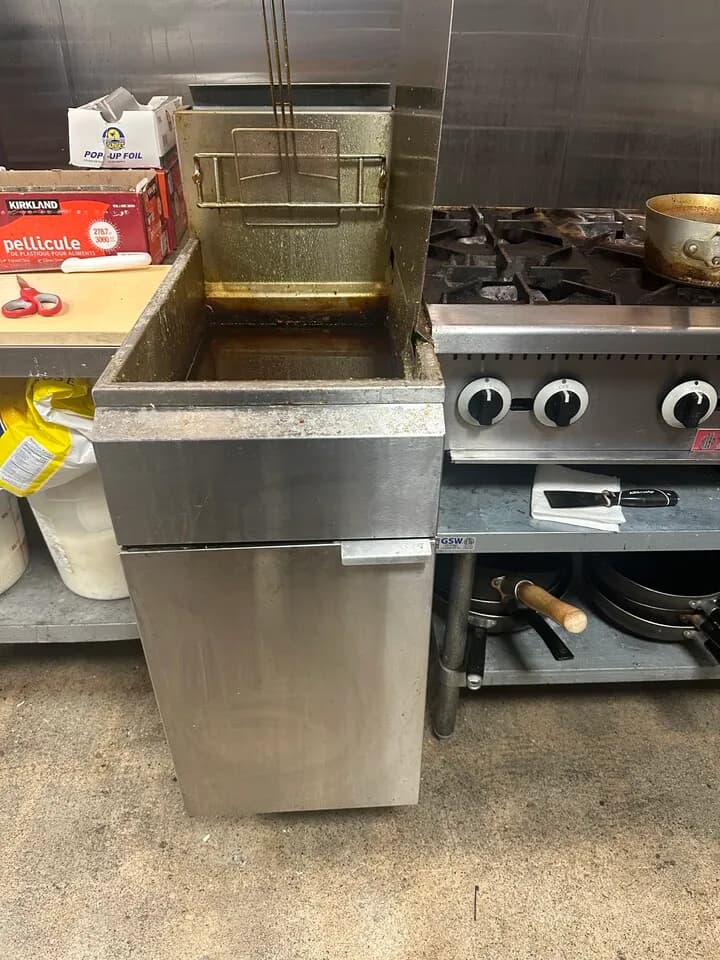 식당용 냉장고
					기타
					Santa Ana