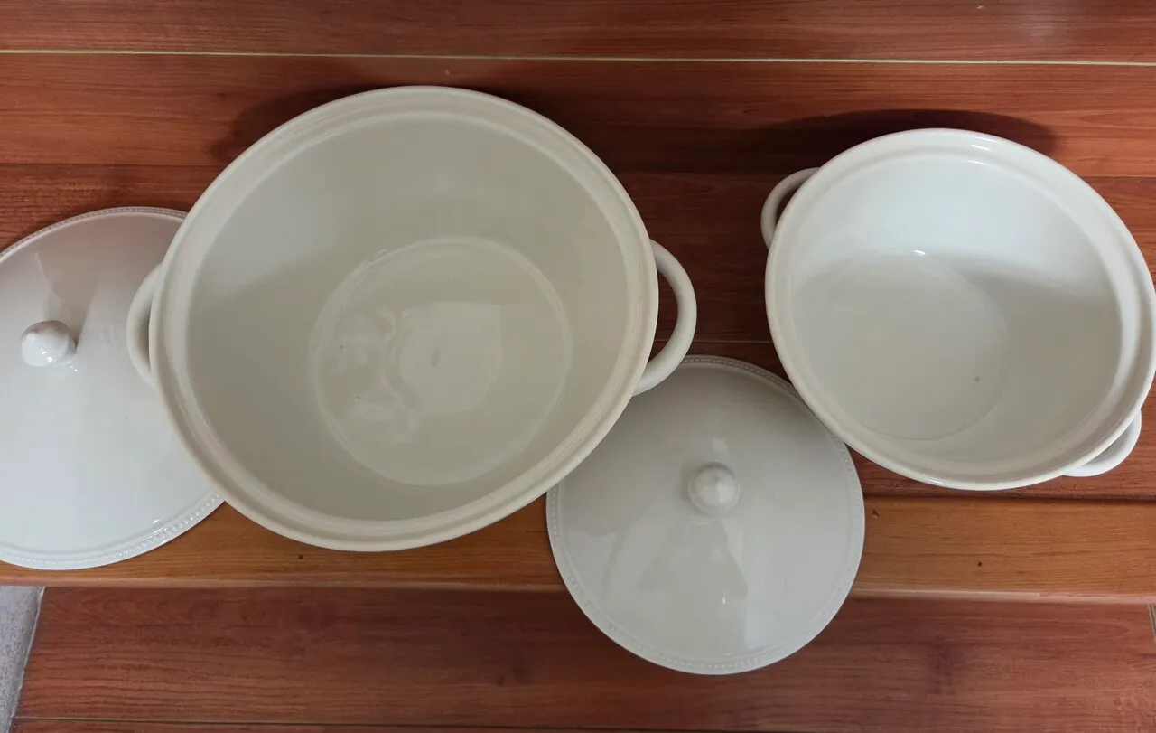 도자기 냄비형 그릇 2개
					무빙세일
					가디나