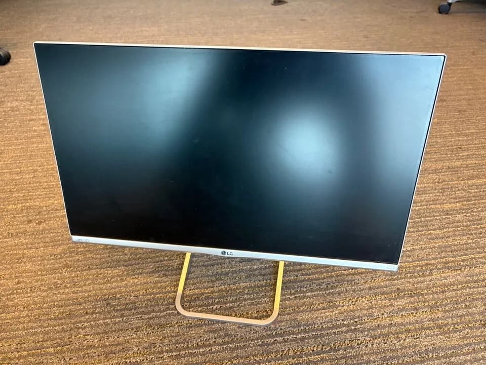 LG IPS 모니터 24인치 (24MP77HM)
					전자/가전
					Los Angeles