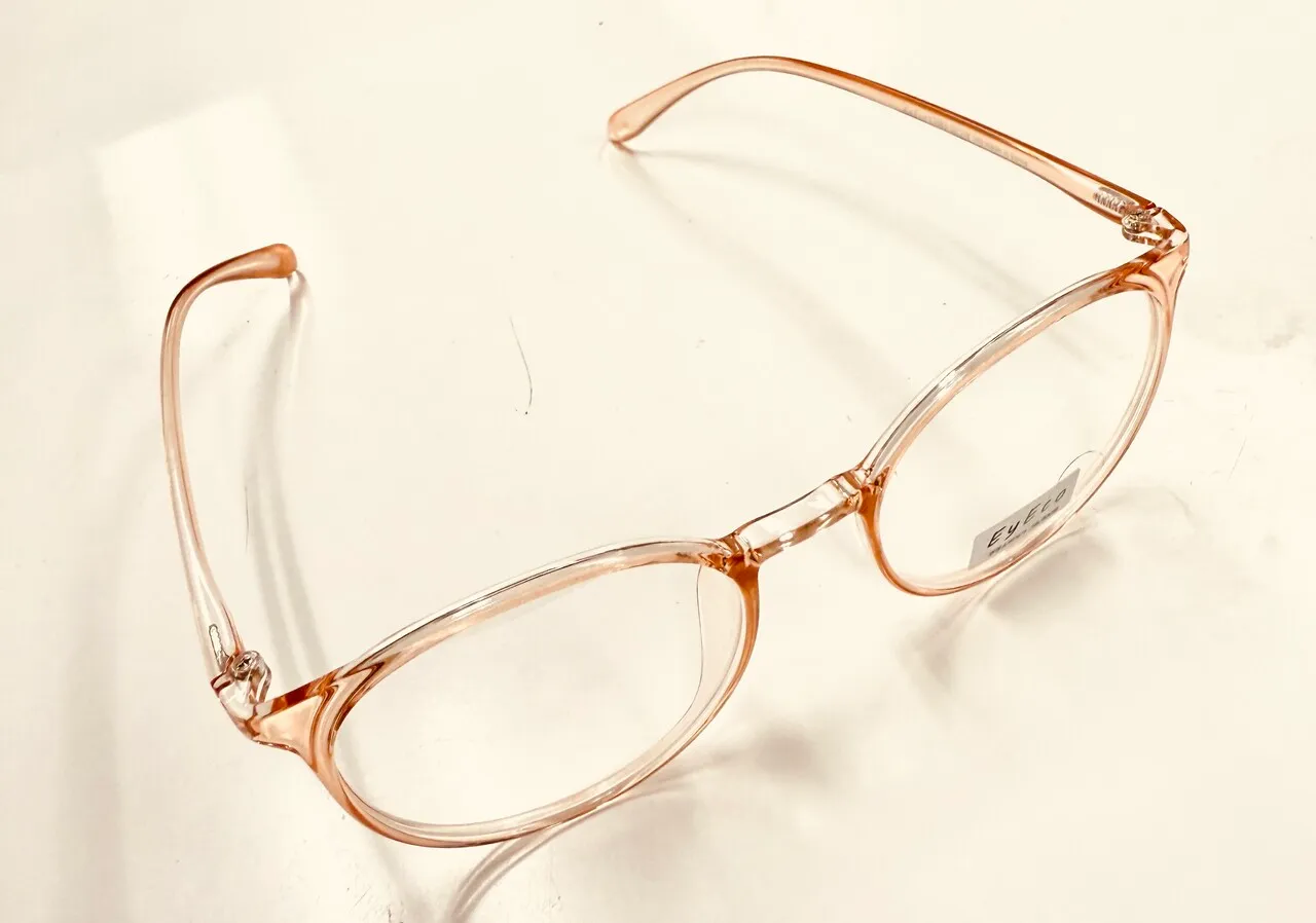 안경마을에서 안경테와 안경렌즈 저렴한 가격판매
					의류/패션
					Los Angeles