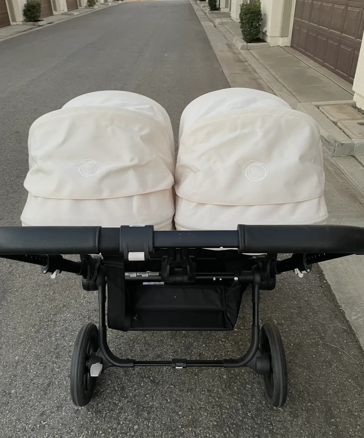 부가부 동키3 트윈 유모차 완전 깨끗해요! (네고가능)
					무빙세일
					Whittier (buena Park)